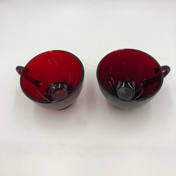 Vintage Set of 4 Ruby Red Glass Tea Cups and Saucers Set ARCOROC France - Picture 6 of 17